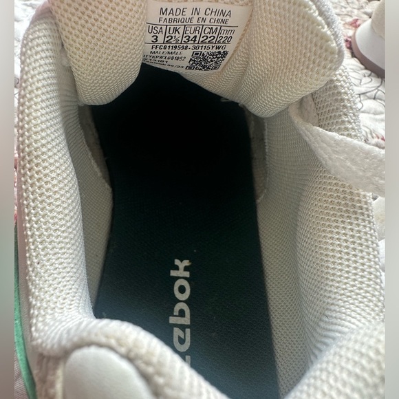 Reebok Glide Running Shoe Athletic Sneaker White Gray Suede Youth 3 - Picture 5 of 6